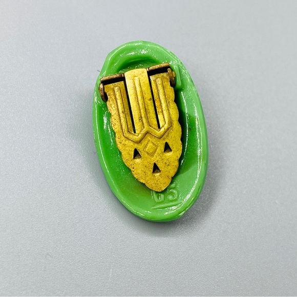Vintage Art Deco Poured Glass Dress Clip Pin - Picture 5 of 15